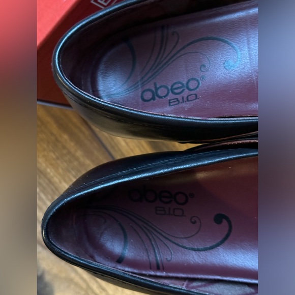 NEW Abeo Bio Ophelia Leather Chunky Block Heel Mary Jane Classic Pumps. Size 7 - Picture 10 of 11